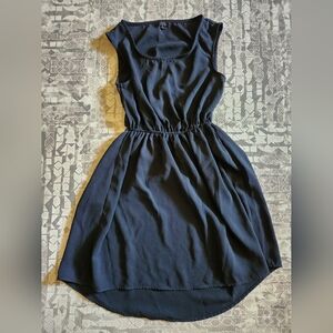 Pripe Women's Small Cross Hatch Open Back Black Dress